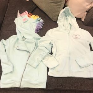 Girls zip up sweatshirt’s